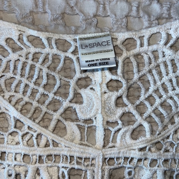 L SPACE SWIM COVER-UP - Picture 4 of 9